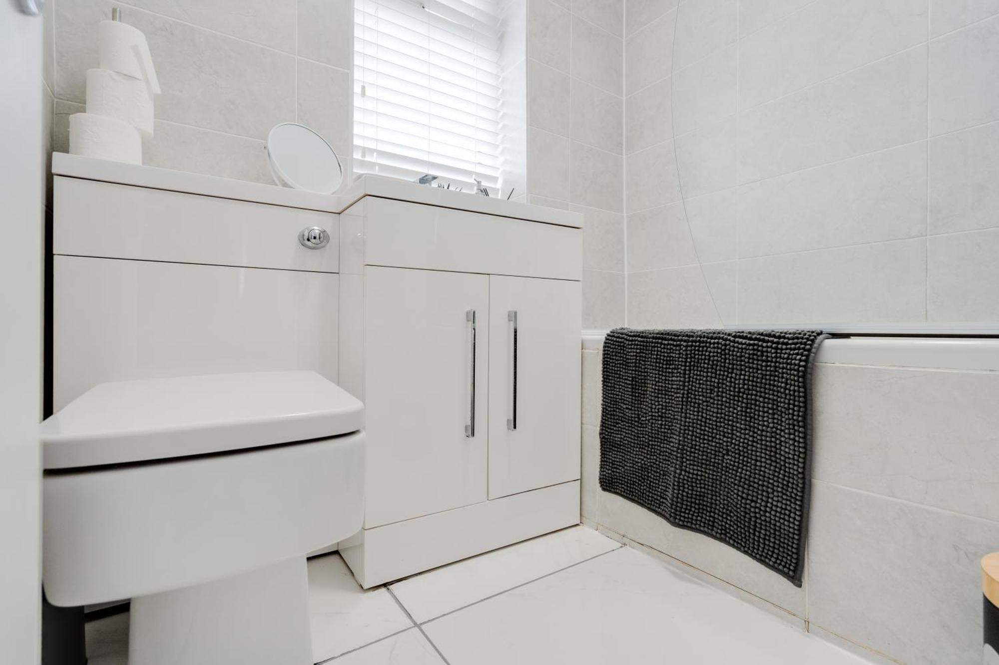 Hilltop House In - Free Parking Сasa de vacaciones